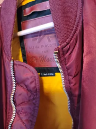 Chaqueta Bomber Alpha Industries x Dr. Martens