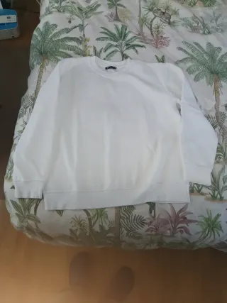 4 sudaderas de marcas Pull&Bear, H&M, Zara