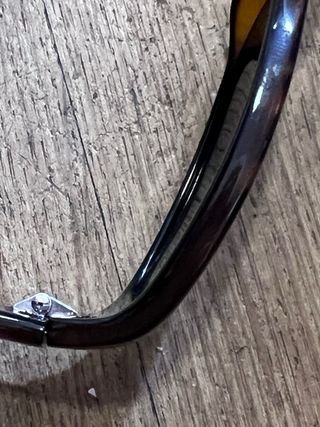 Óculos de Sol Guess Vintage "Muse" – Estilo Y2K