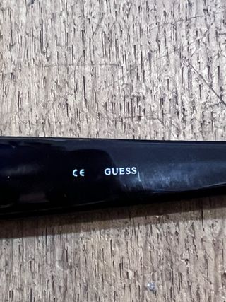 Óculos de Sol Guess Vintage "Muse" – Estilo Y2K