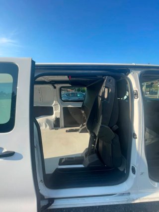 Peugeot Expert 2021