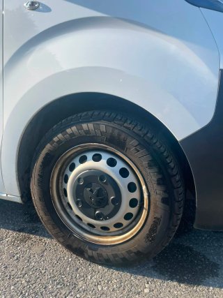 Peugeot Expert 2021