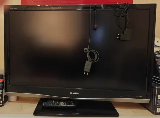 TV 37"Sharp+TDT+Google Chrome y Monitor de regalo