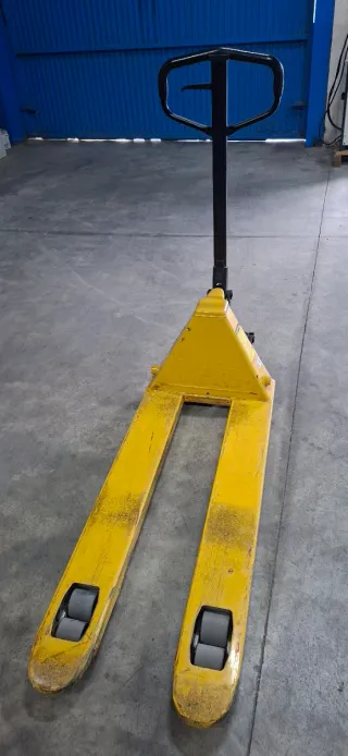 Transpaleta Manual Amarilla