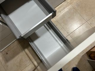 Armario bajo cocina blanco brillante