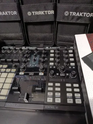 Set Traktor X1 Z1 F1 + Fundas