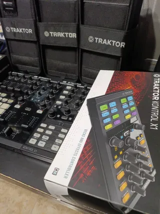 Set Traktor X1 Z1 F1 + Fundas