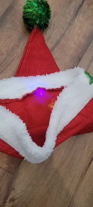 Gorro Papá Noel con luces LED