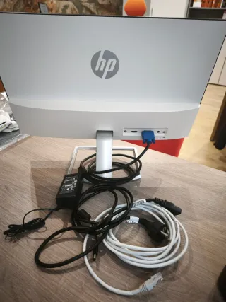 Pantalla HP 22fw + Teclado y Ratón Inalámbrico
