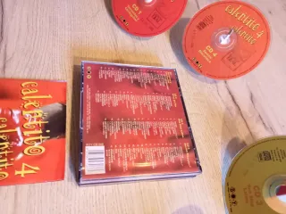Calentito 4 - CD Compilation