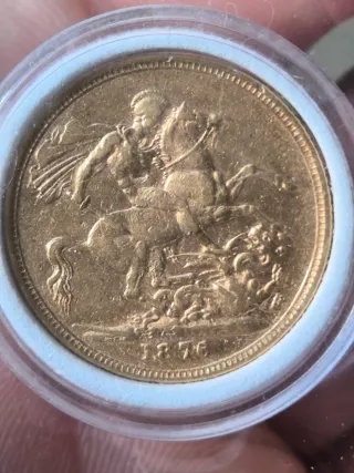 Moneda de oro Soberano Victoria 1876
