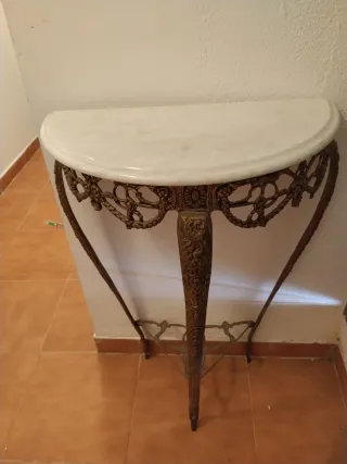 Mueble de entradita . Metal y Marmol
