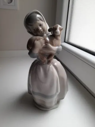 Lladro Pastora con corderito