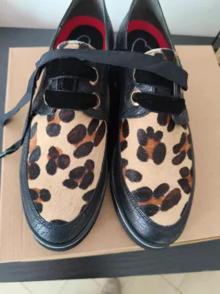 Zapatos piel potro animal print