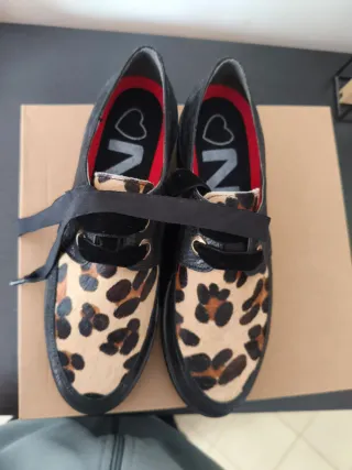 Zapatos piel potro animal print