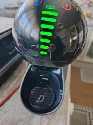 Cafetera Dolce Gusto Automática.