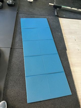 Esterilla azul para ejercicio