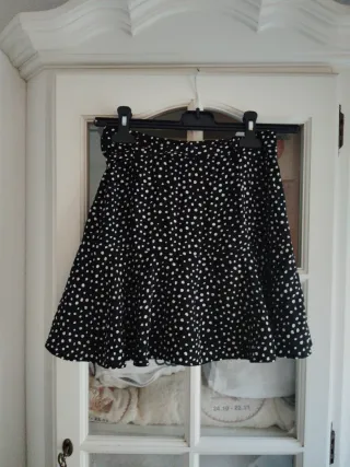 Falda pantalón negra topos blancos