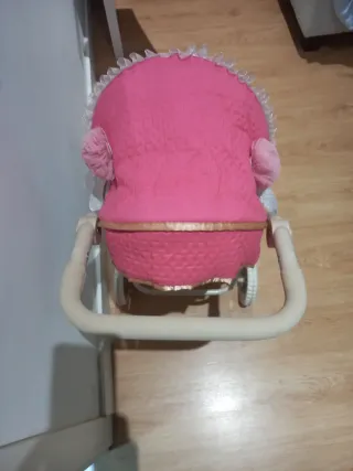 Carrito gemelar de la marca Cuevas juguete