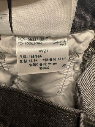 Levi's Shorts Vaqueros Negros Desgastados TALLAW27