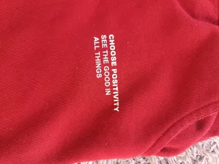 Pantalón chándal granate Primark unisex