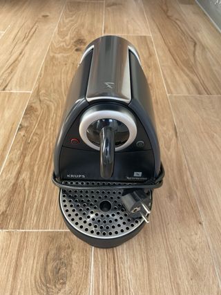 Cafetera Nespresso Krups Negra