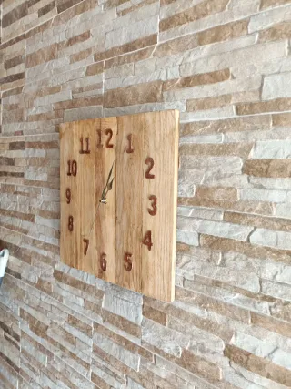 Reloj de Pared Cuadrado Madera Rústica