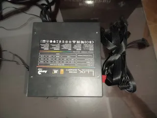 Fuente de Alimentación Aero Cool LUX 650W Modular