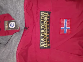 Chaqueta Napapijri Roja Talla S
