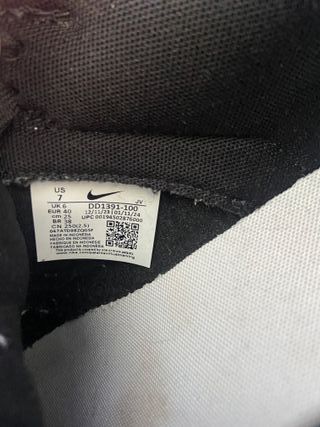 Nike Dunk Low Negras y Blancas