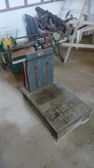 Báscula MOR antigua