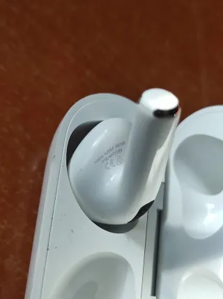 Apple AirPods 3ª Gen + Cable