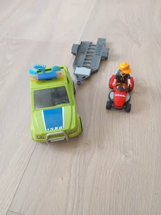 Playmobil Jardinero con Cortacésped y Coche