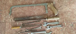 Lote de herramientas manuales