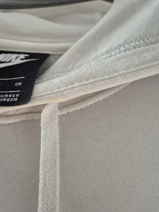 Sudadera Nike con Capucha Blanca