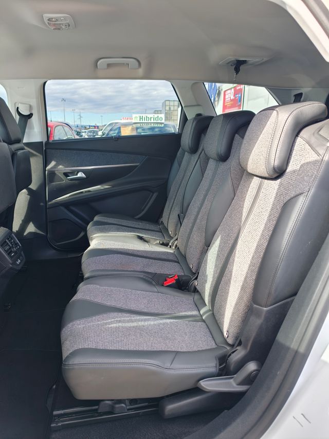 Peugeot 5008 2018