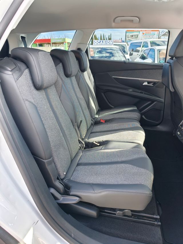 Peugeot 5008 2018
