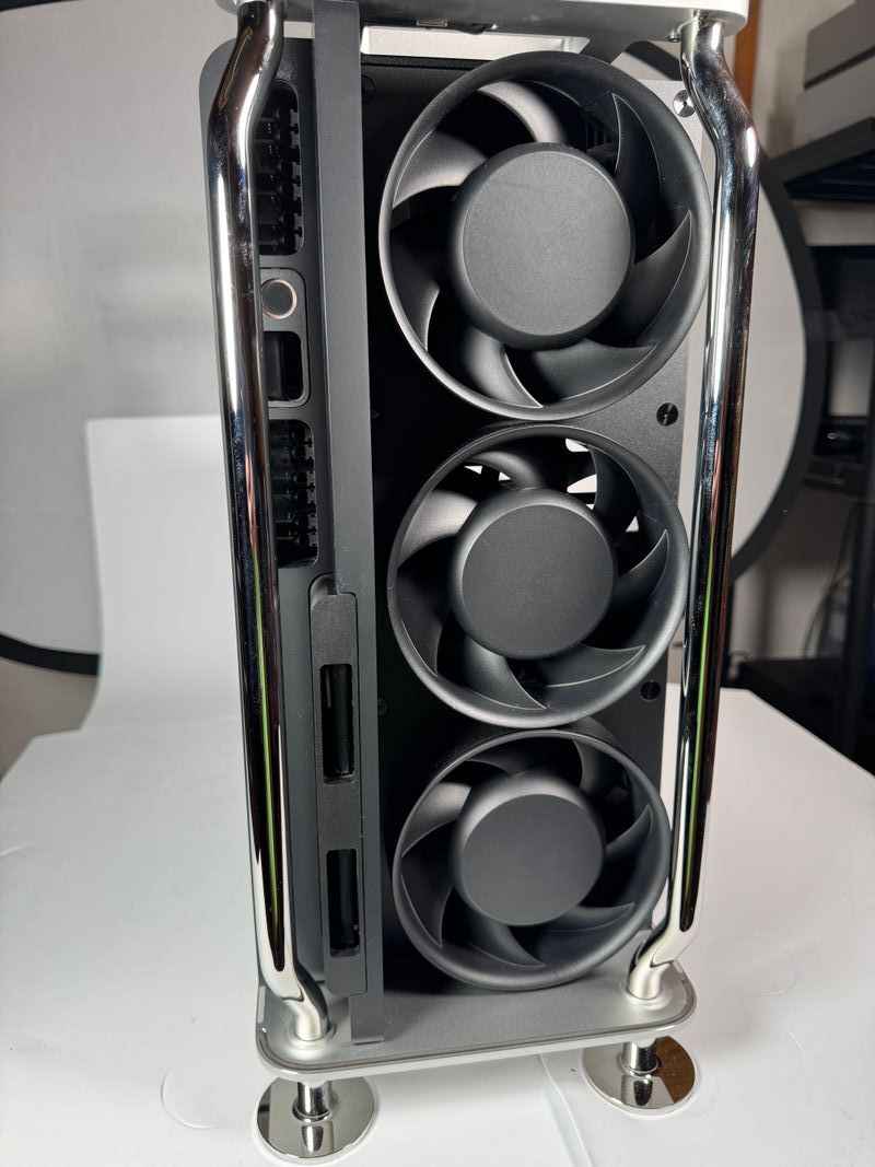 Mac Pro 24-Core 192GB RAM 2xAMD 5700X SUPERCUIDADA afbeelding 5