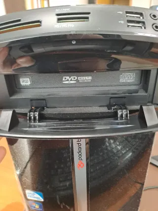 Packard Bell Ordenador Sobremesa + Monitor + Tecla