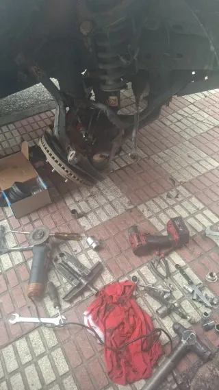 Servicios de mecanica rapida de automoviles