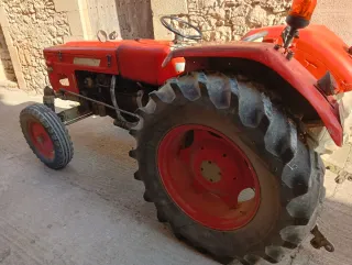 Tractor Zetor 50 CV.NO SE PUEDE TRANSFERIR