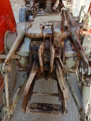 Tractor Zetor 50 CV.NO SE PUEDE TRANSFERIR