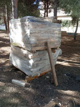 Palos madera maciza 1m x 9cm x 9cm