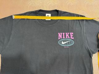 T-shirt uomo Nike nera