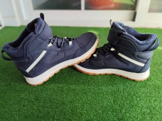 Botas impermeables agua/nieve niño. --SIN ESTRENAR