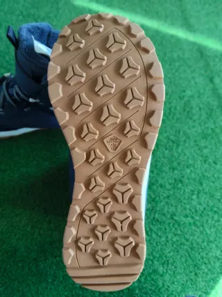 Botas impermeables agua/nieve niño. --SIN ESTRENAR