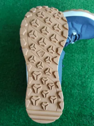 Botas impermeables agua/nieve niño. --SIN ESTRENAR