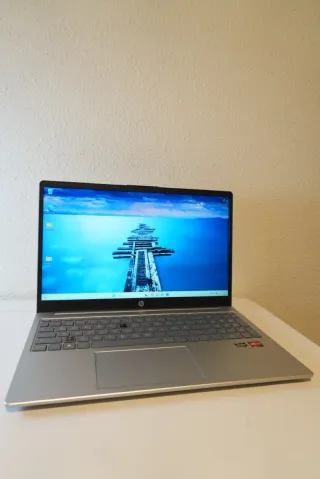 Ordenador Portátil HP Ryzen 7520U 16Gb DDR5 512GB