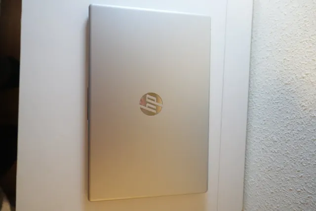 Ordenador Portátil HP Ryzen 7520U 16Gb  DDR5 512GB