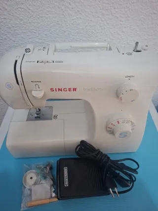 Máquina de coser Singer Tradition 2282